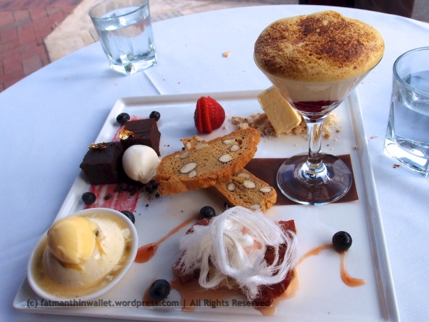 Dessert tasting platter @ Chianti Classico - fatmanthinwallet.wordpress.com